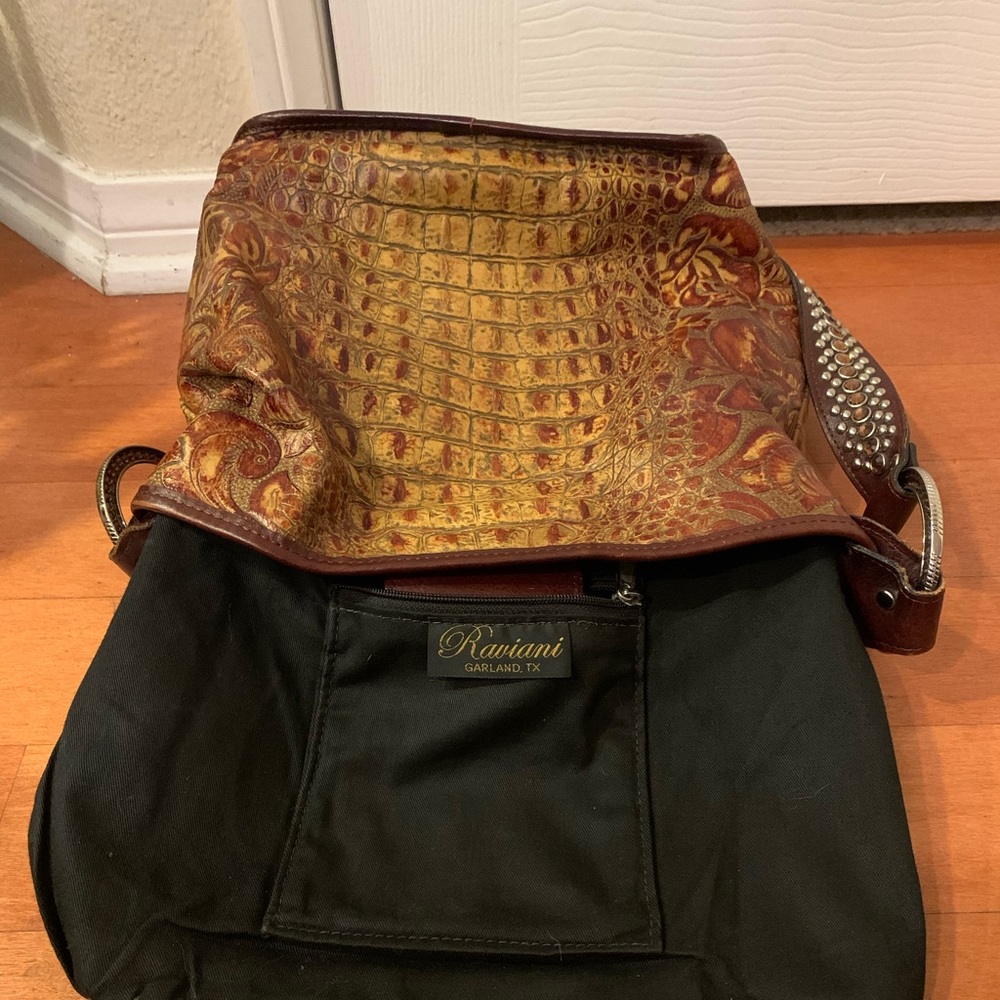 Almost New Raviani Croc Handbag - Picture 4 of 10